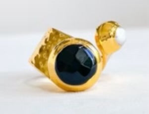 Easton Elle Curl Black Onyx Ring