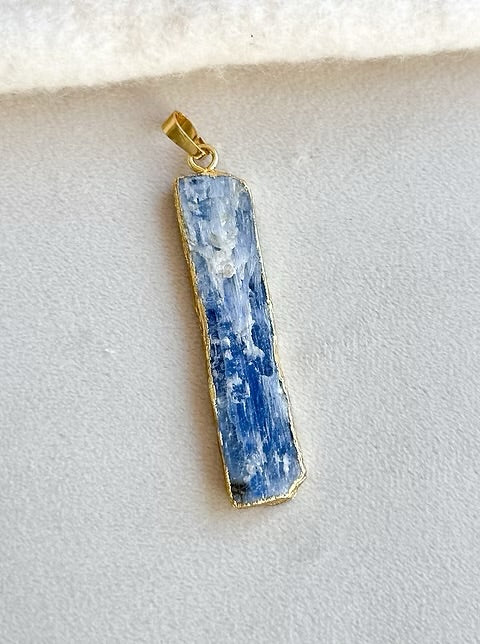 Easton Elle Blue Kyanite Long Pendant Necklace