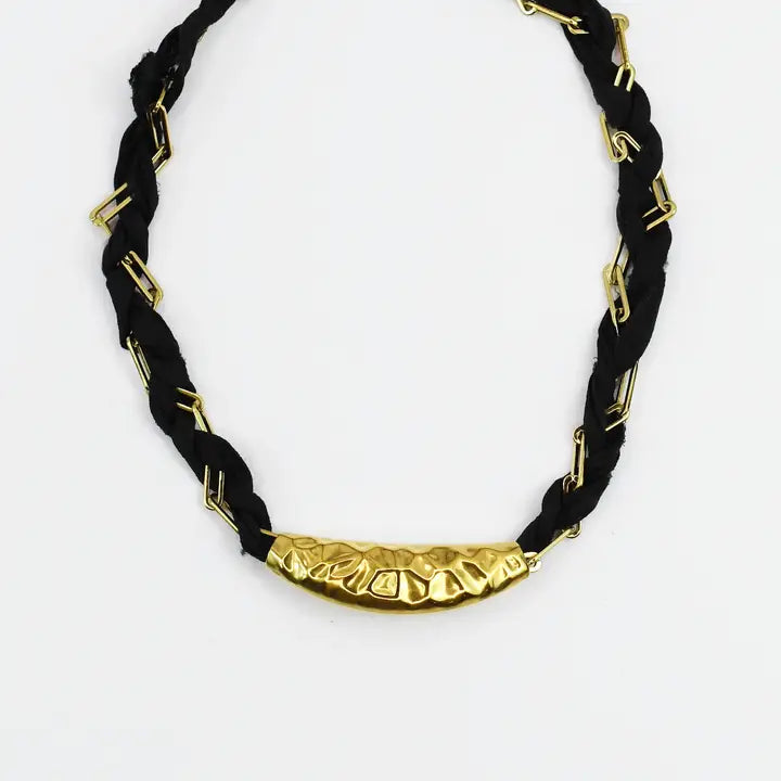 Black Scarlet Twist Necklace