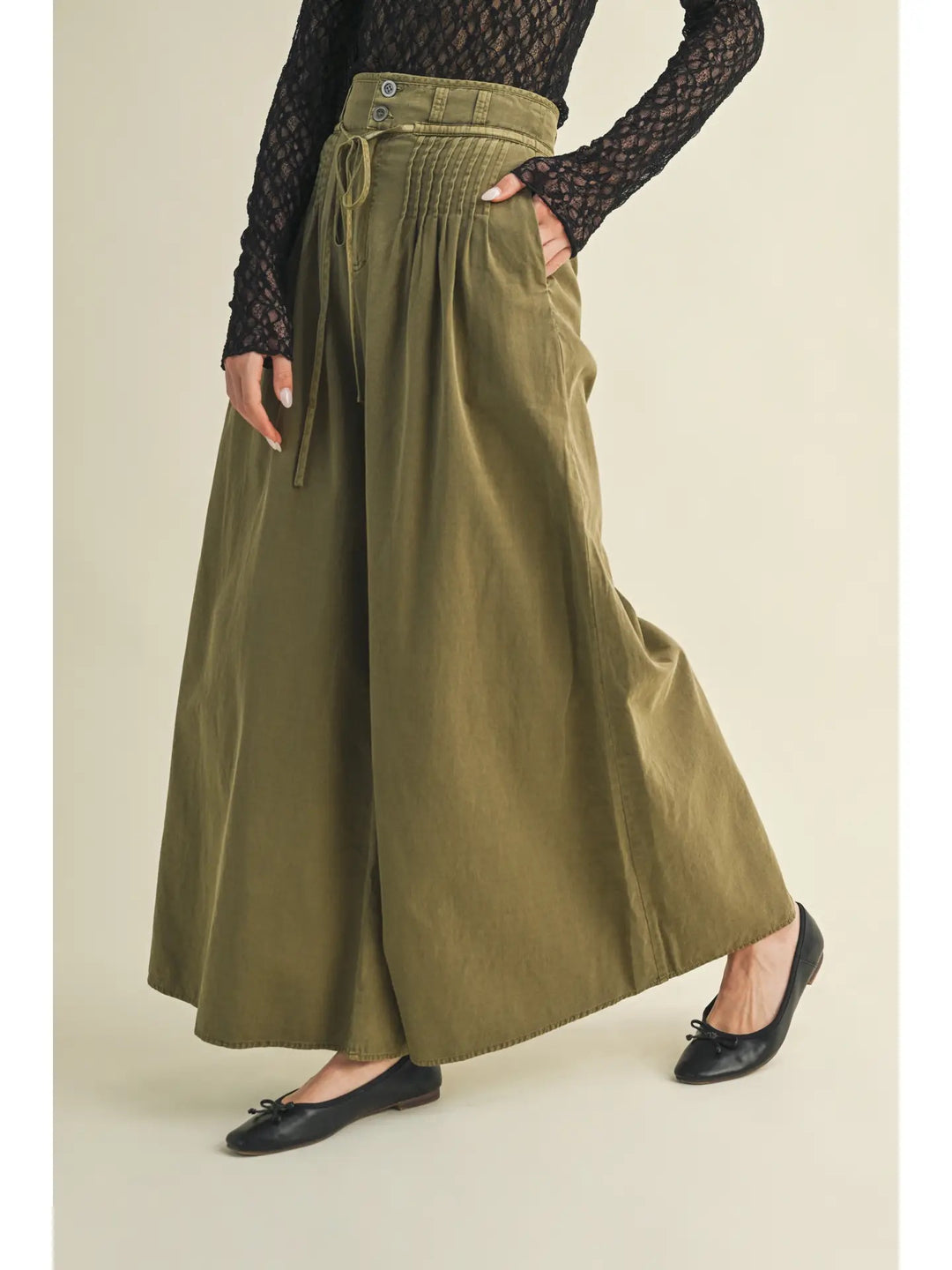 Pin-tuck Wide Leg Pants