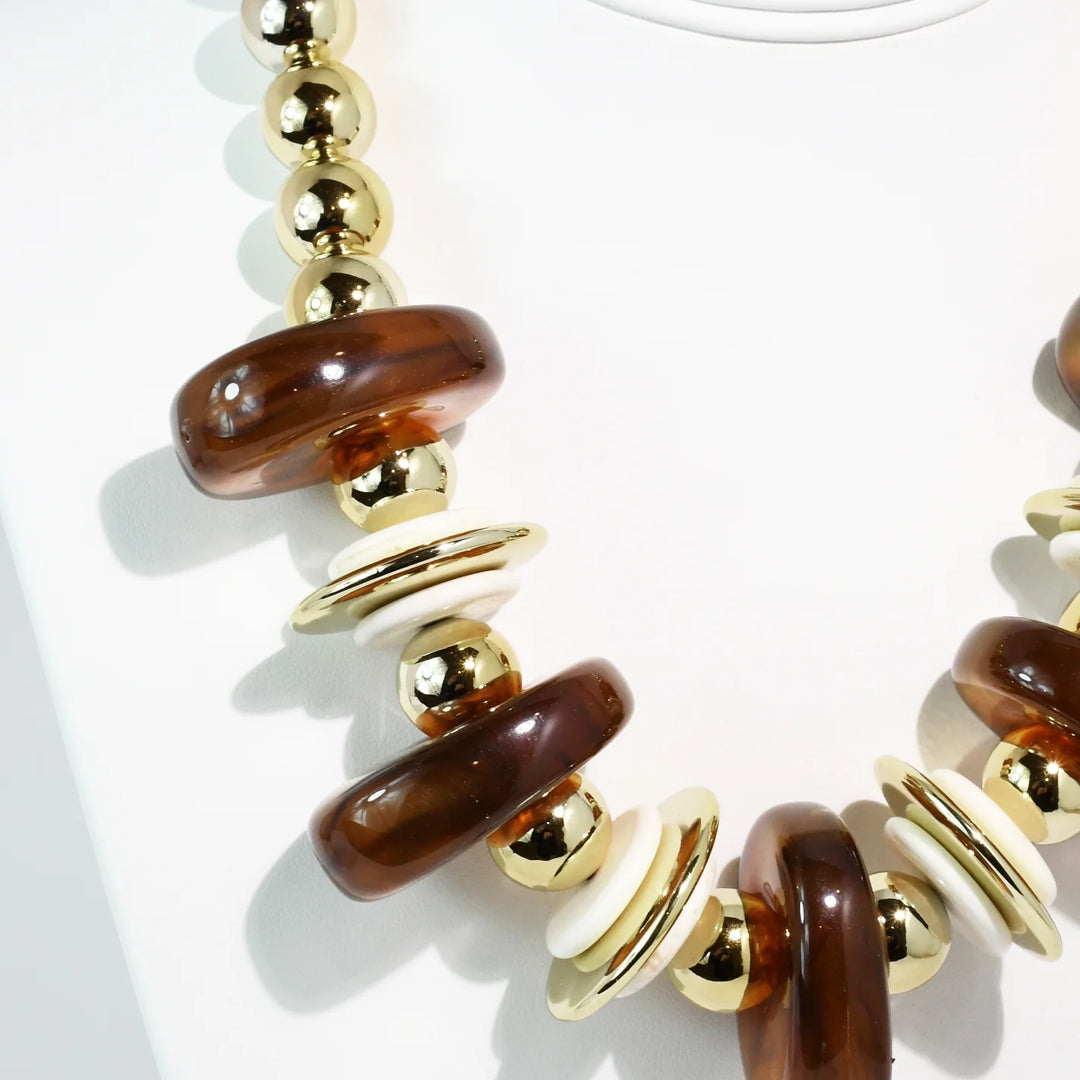 Amber Avenue Necklace