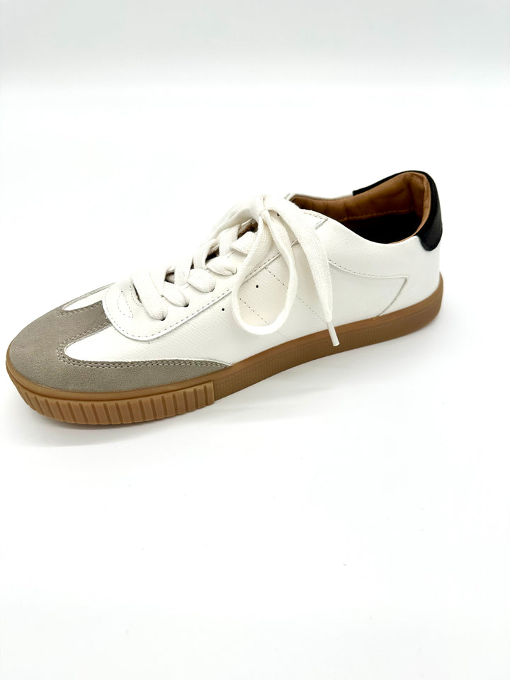 The Dinia Sneaker