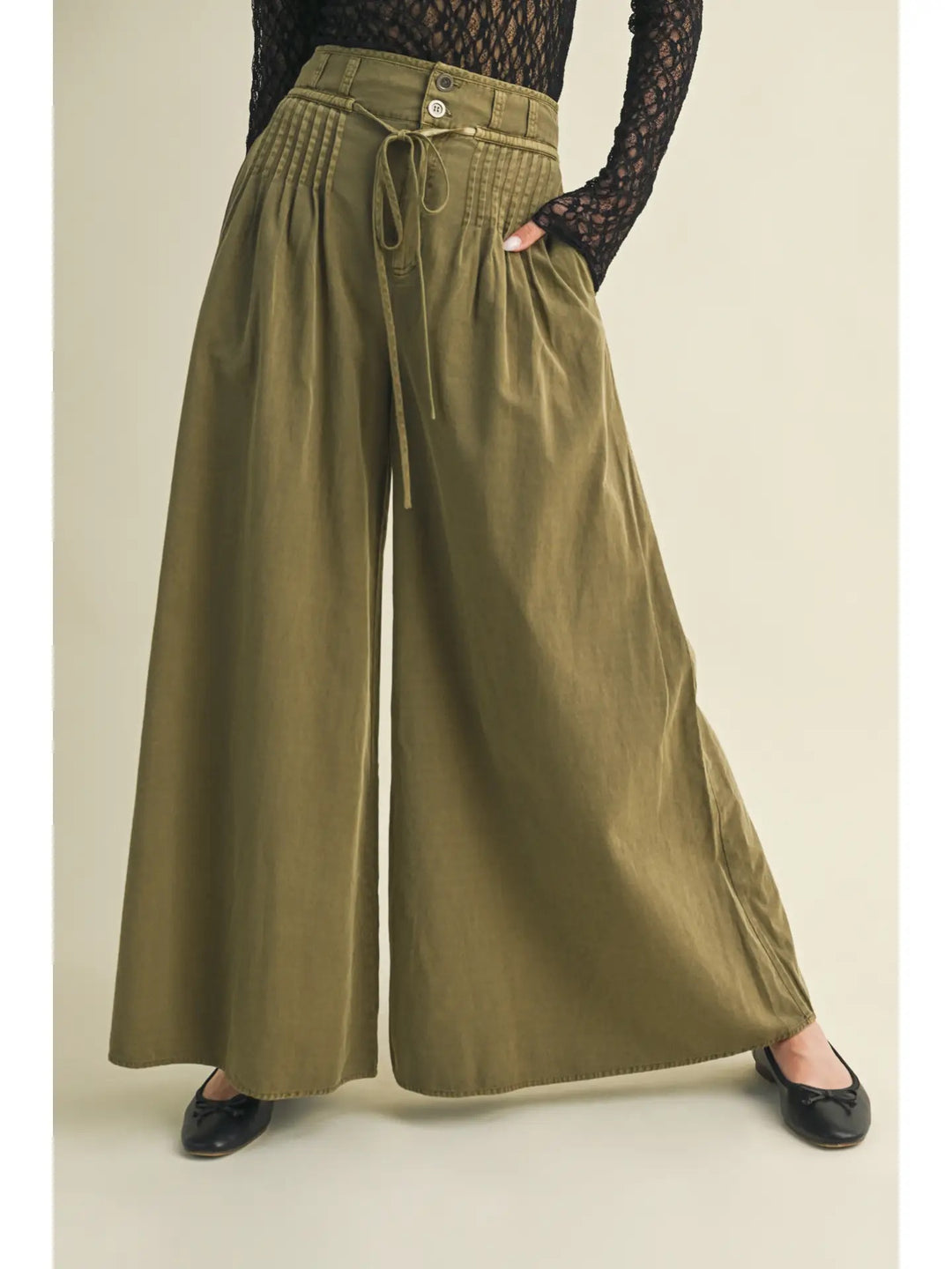 Pin-tuck Wide Leg Pants