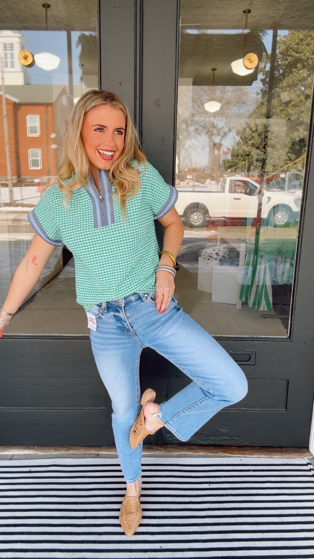 The Harbor check Top