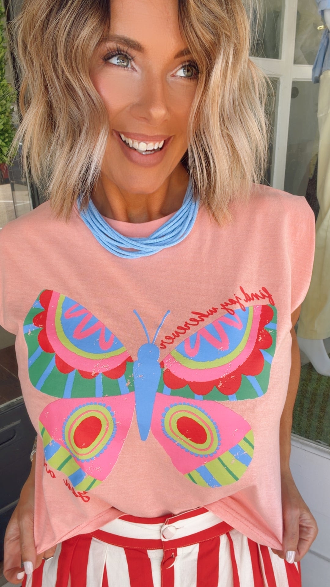 Find Joy Graphic Tee