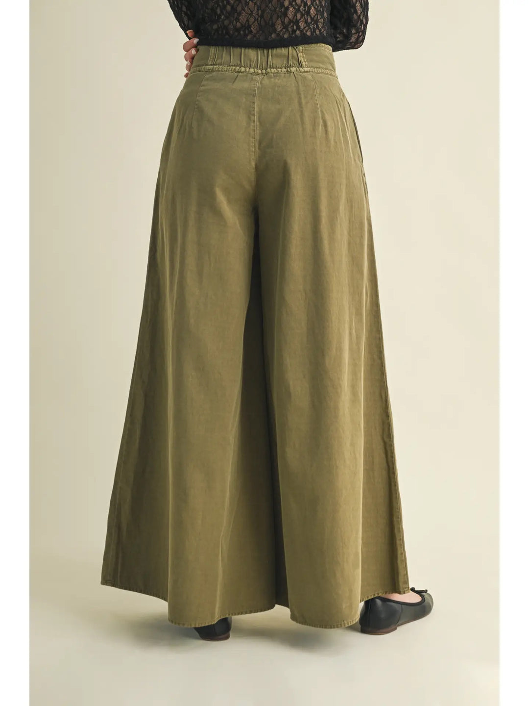 Pin-tuck Wide Leg Pants