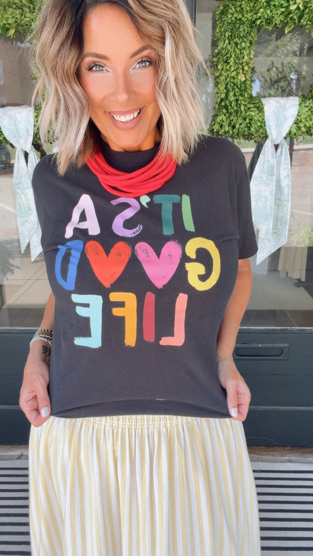 It's A Good Day Graphic Tee