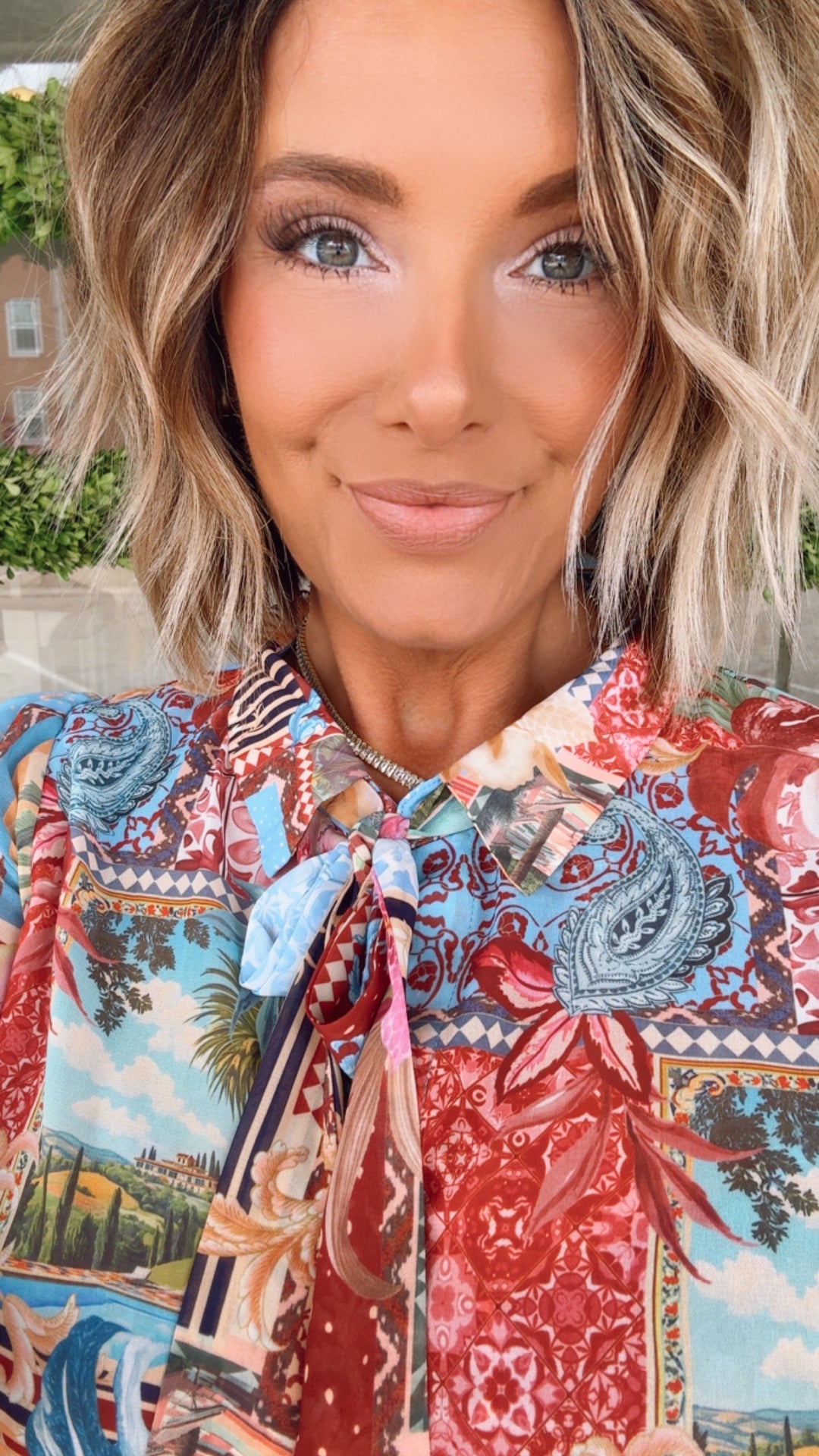 Melani Tropical Matra Long Sleeve Collared Blouse