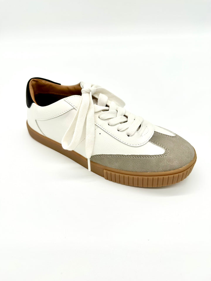 The Dinia Sneaker