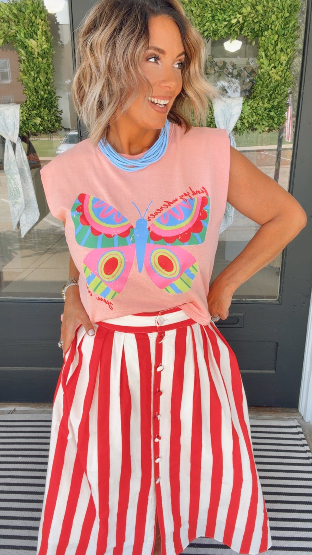 Find Joy Graphic Tee