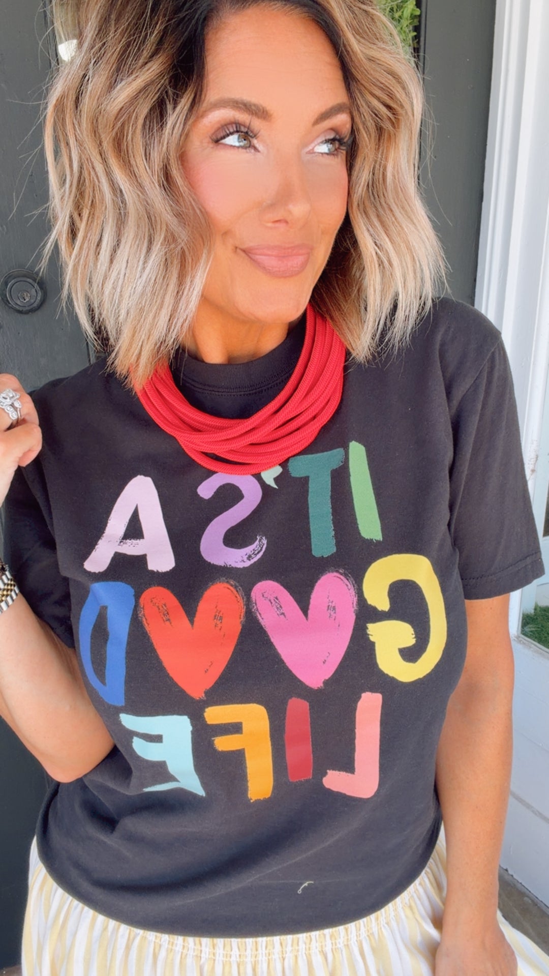 It's A Good Day Graphic Tee
