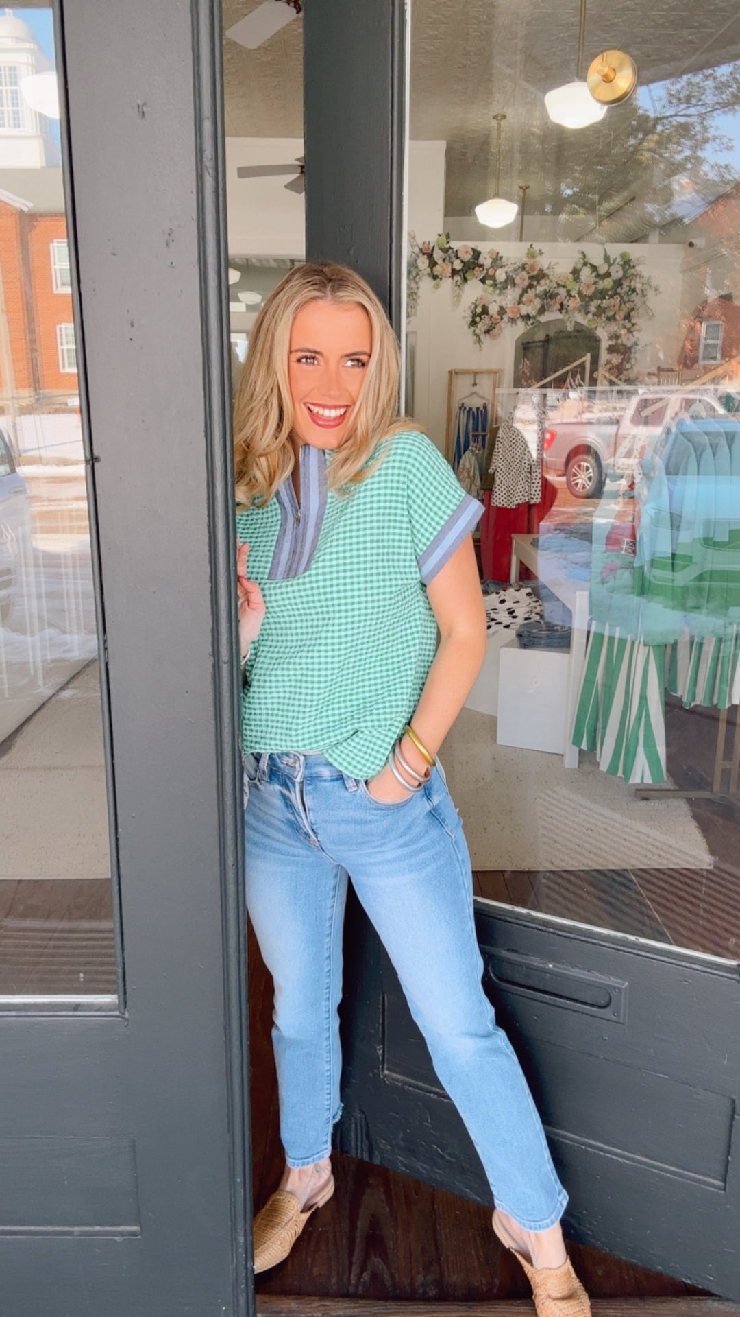 The Harbor check Top