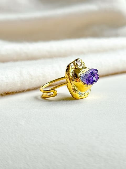 Easton Elle Orca Amethyst Ring
