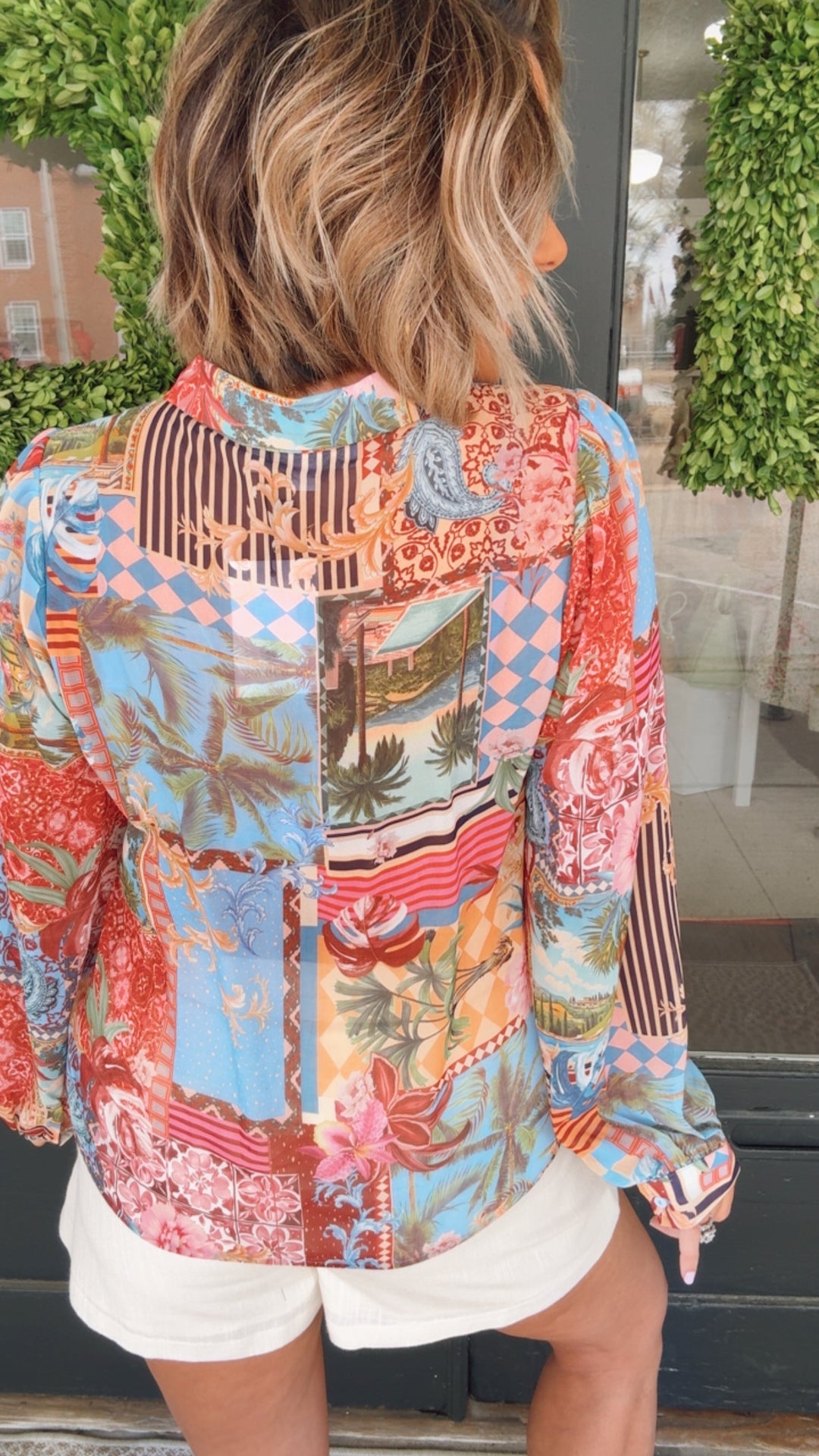 Melani Tropical Matra Long Sleeve Collared Blouse
