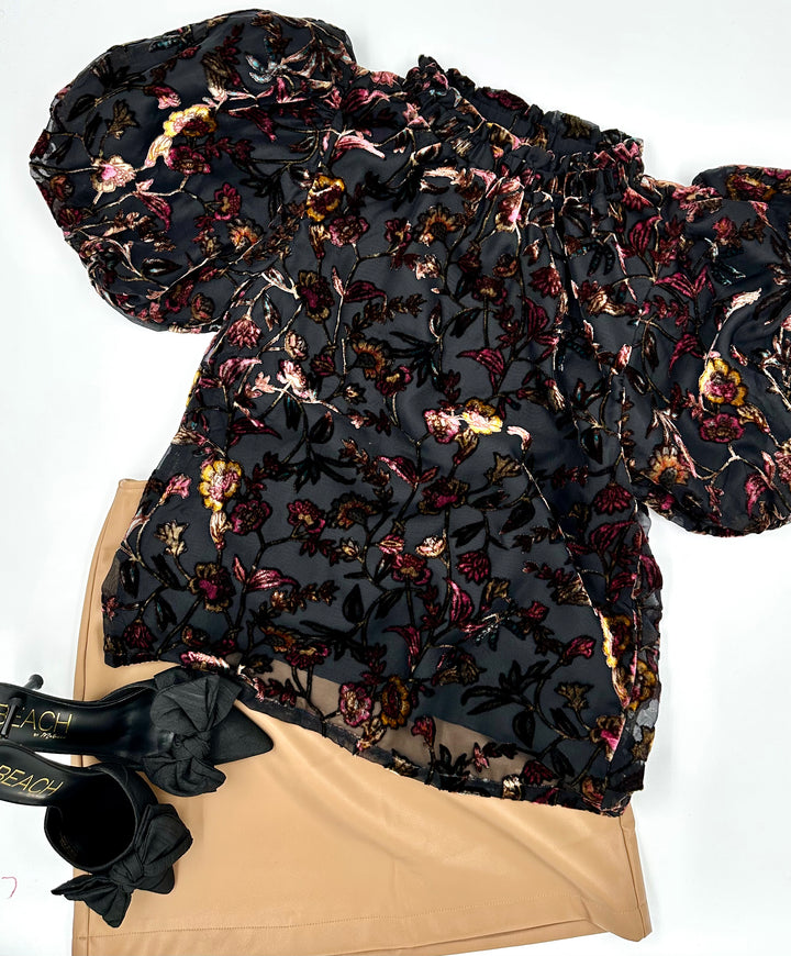 THML Puff Sleeve Velvet Top