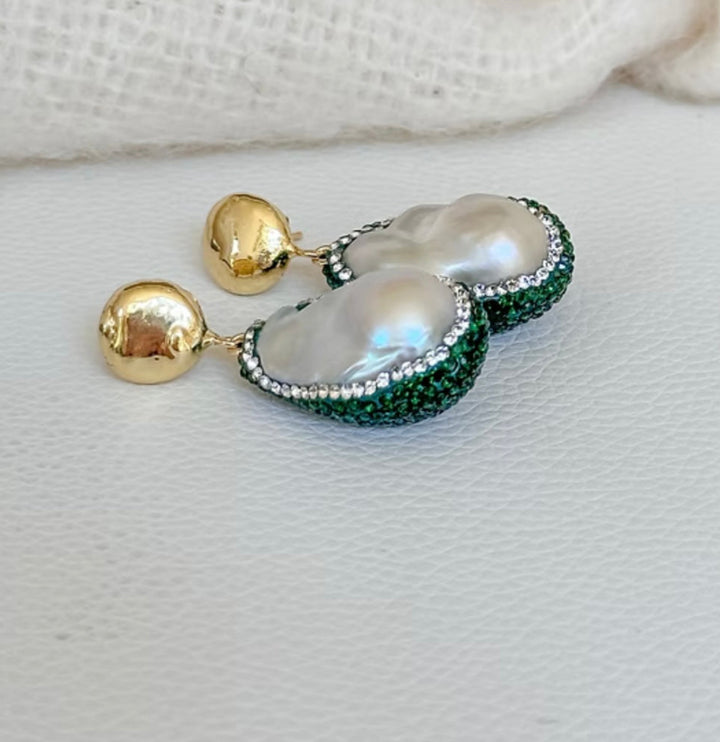 Easton Elle Oasis pearl Bling Earrings