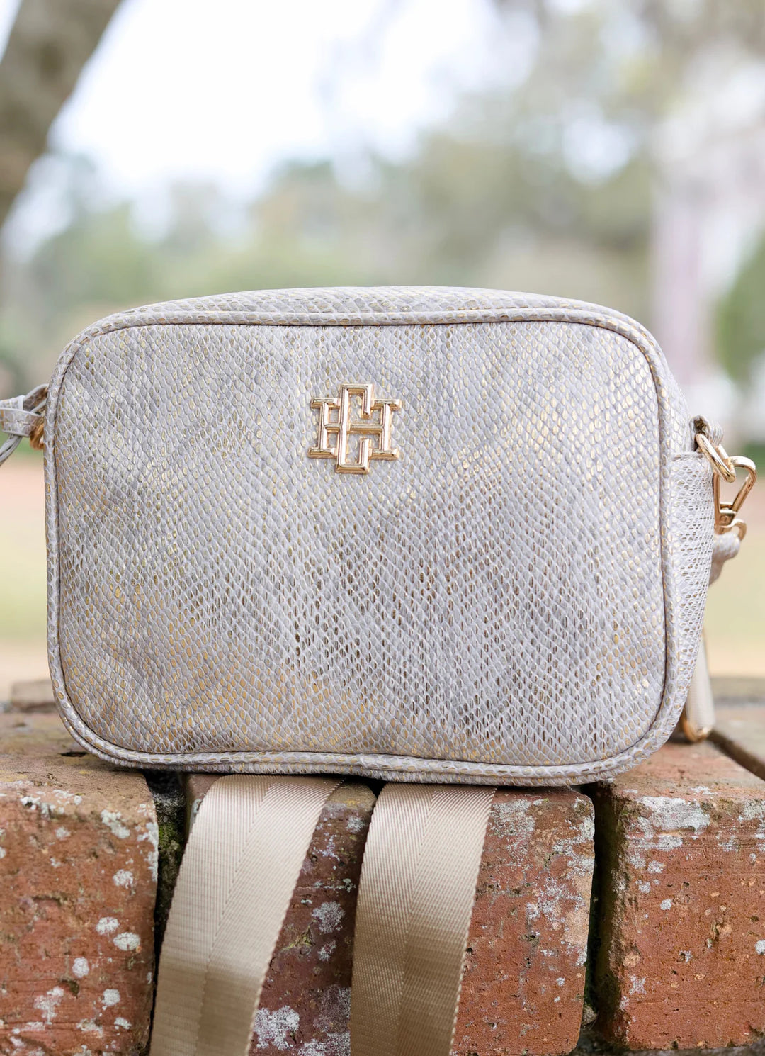 Campbell Crossbody