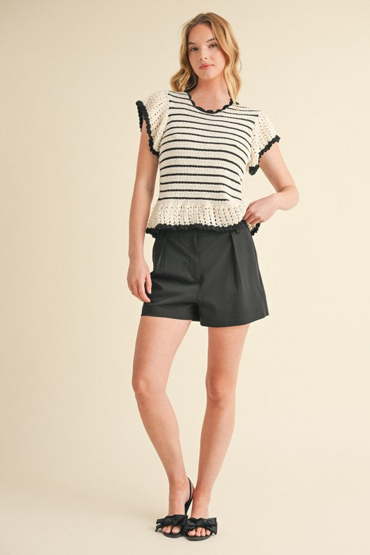 Solid Belt Loop Waist Shorts