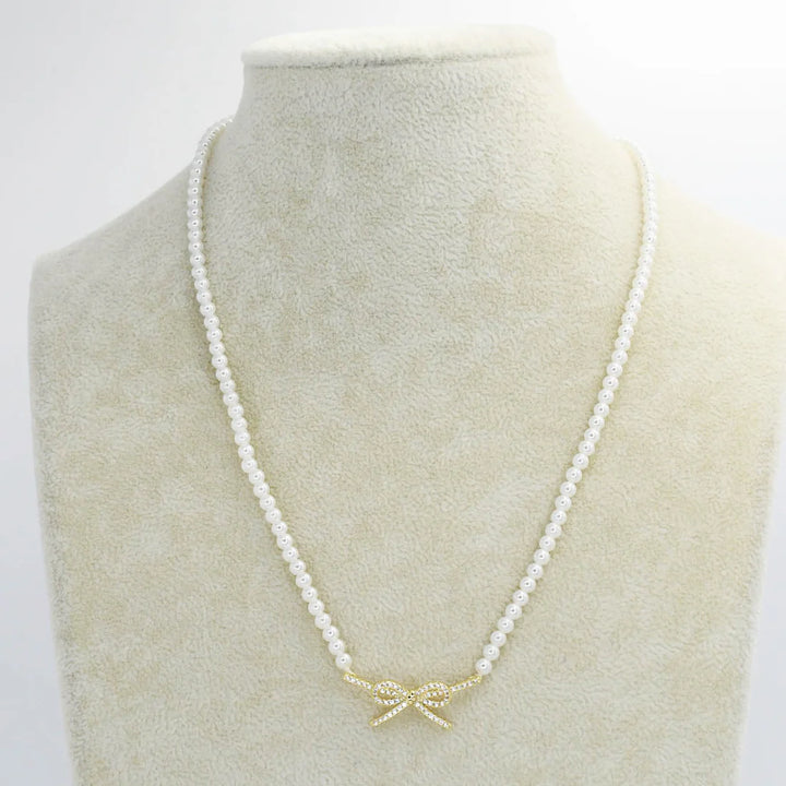 Gold Pearl Elegance Necklace